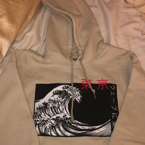 Men’s hoodie in medium - Picture 2 of 2
